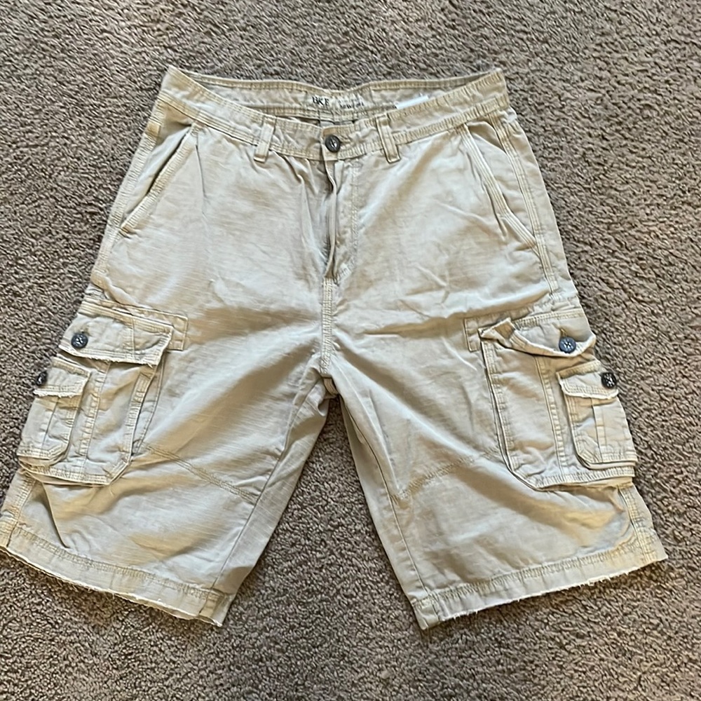 New Men’s Buckle BKE Tan cargo shorts size 32